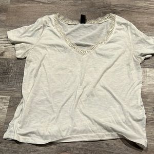 Lacey white tshirt